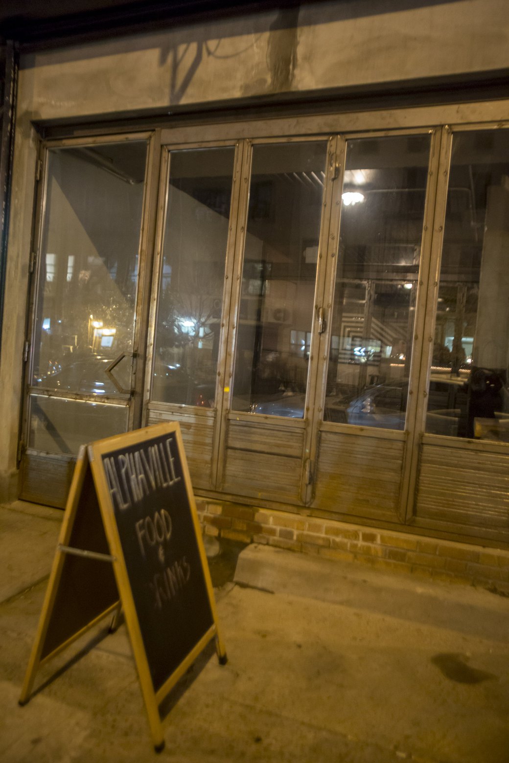 New Bar Alphaville Offers Healthy Drunk Food and Plenty of Space for Fun Weekends