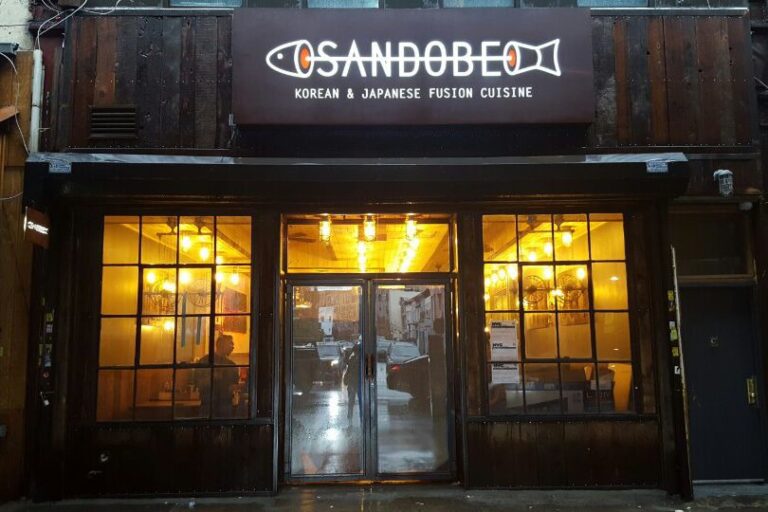 At Myrtle-Broadway’s Korean-Japanese Restaurant Sandobe, Eat Poké, Then Do Karaoke