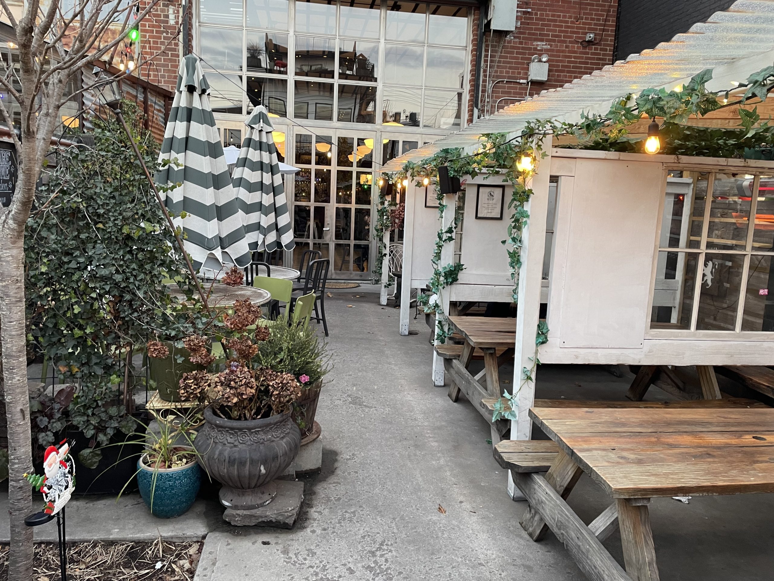 Bushwick Bars, Restaurants Offering Warm, Cozy Outdoor Seating