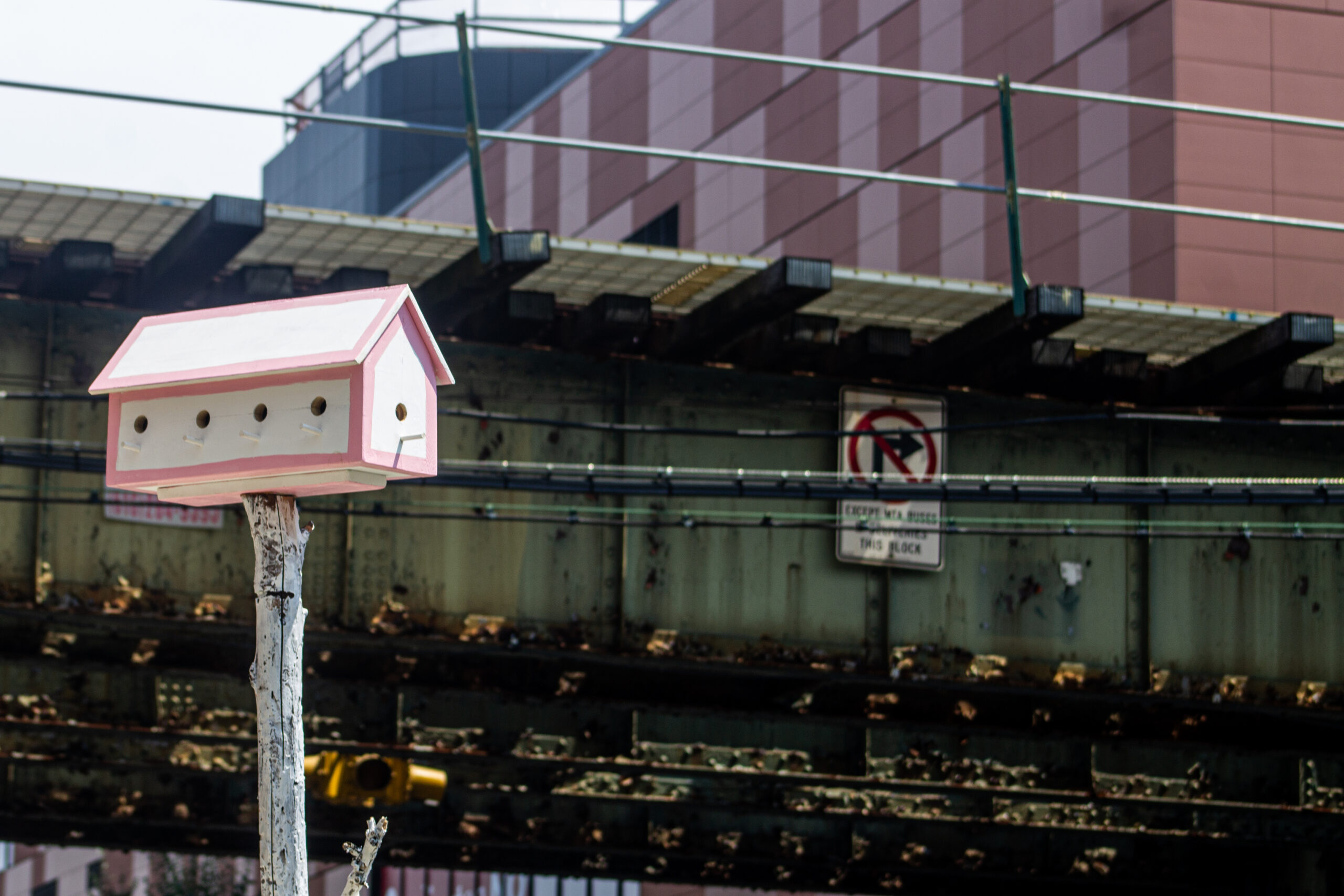 Lab Tests Show Dangerous Levels of Lead Falling From Bushwick Subway Stations