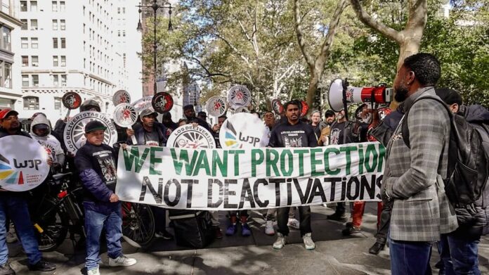 NYC Council overrides Adams veto, secures $21.44 minimum wage for grocery delivery workers