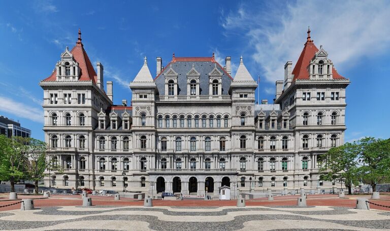 New York offers $5,000 grants to ease food insecurity among people with mental illness
