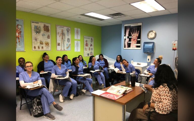 New York City offers several short-term medical training programs, some free, that lead to health care jobs